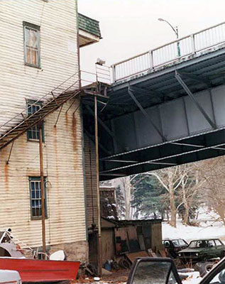 The Slatington News building